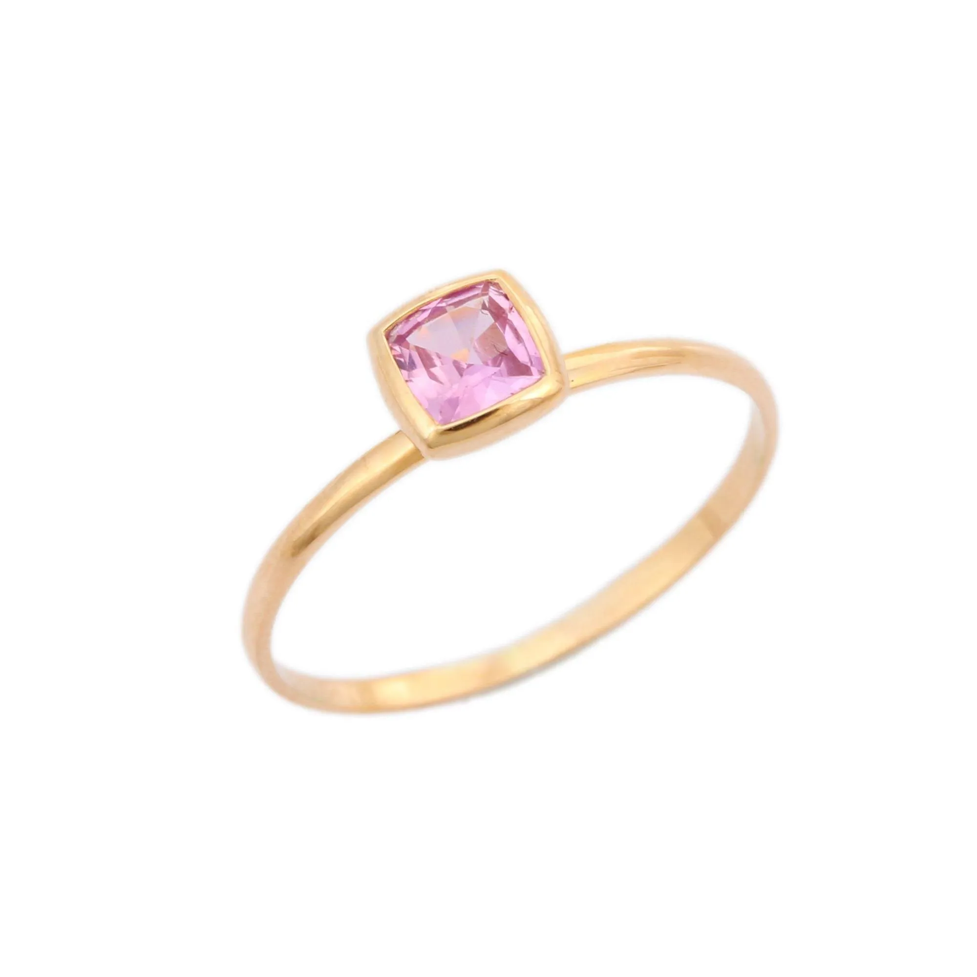 18K Yellow Gold Sapphire Ring