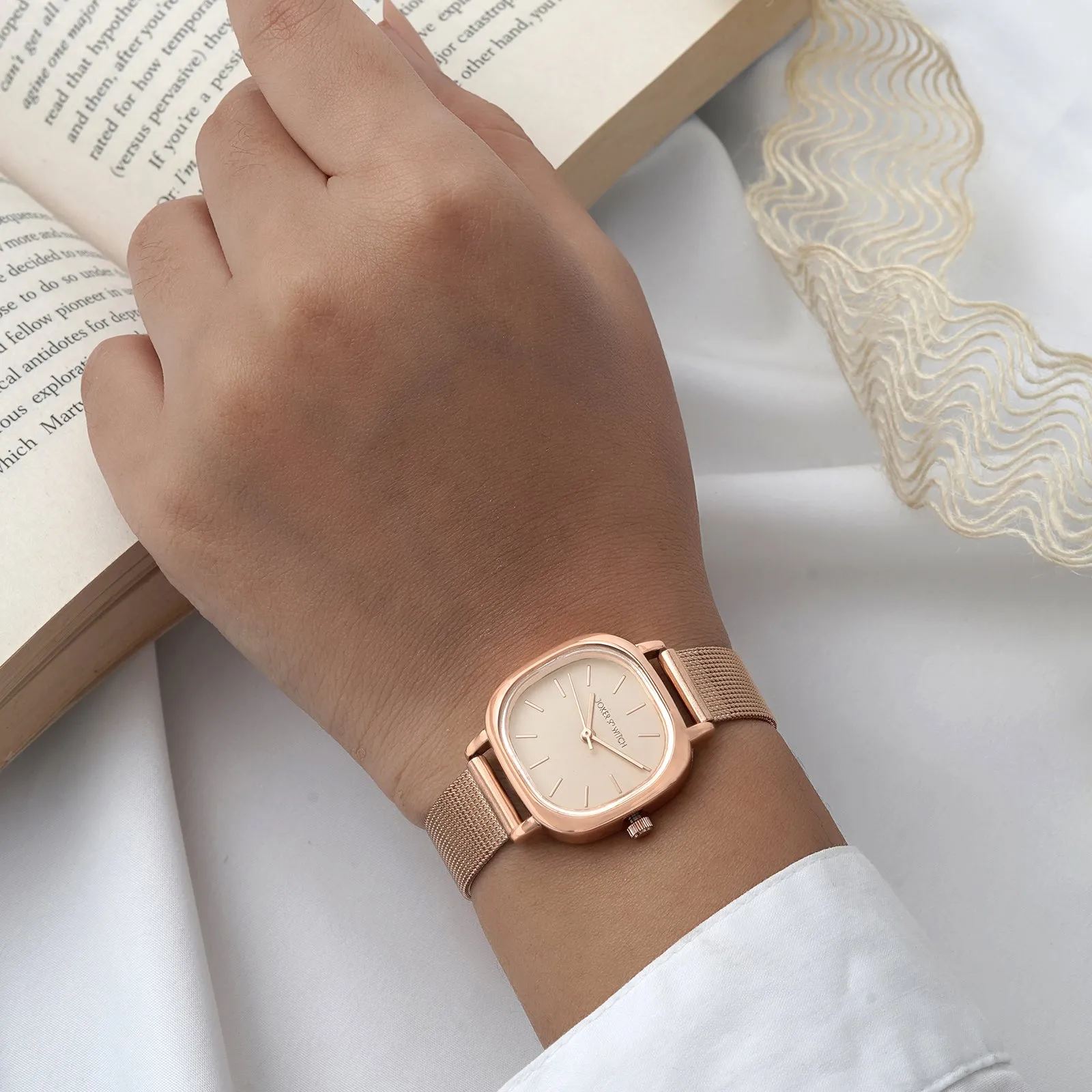 Cinque Rosegold Mesh Strap Watch