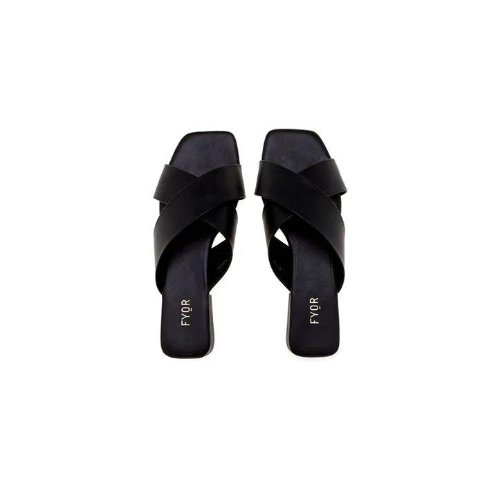 Cross Strap Smart Slide Sandal BCM 114