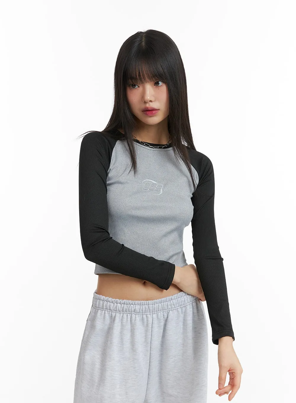 Slim Fit Graphic Crop Top CJ412