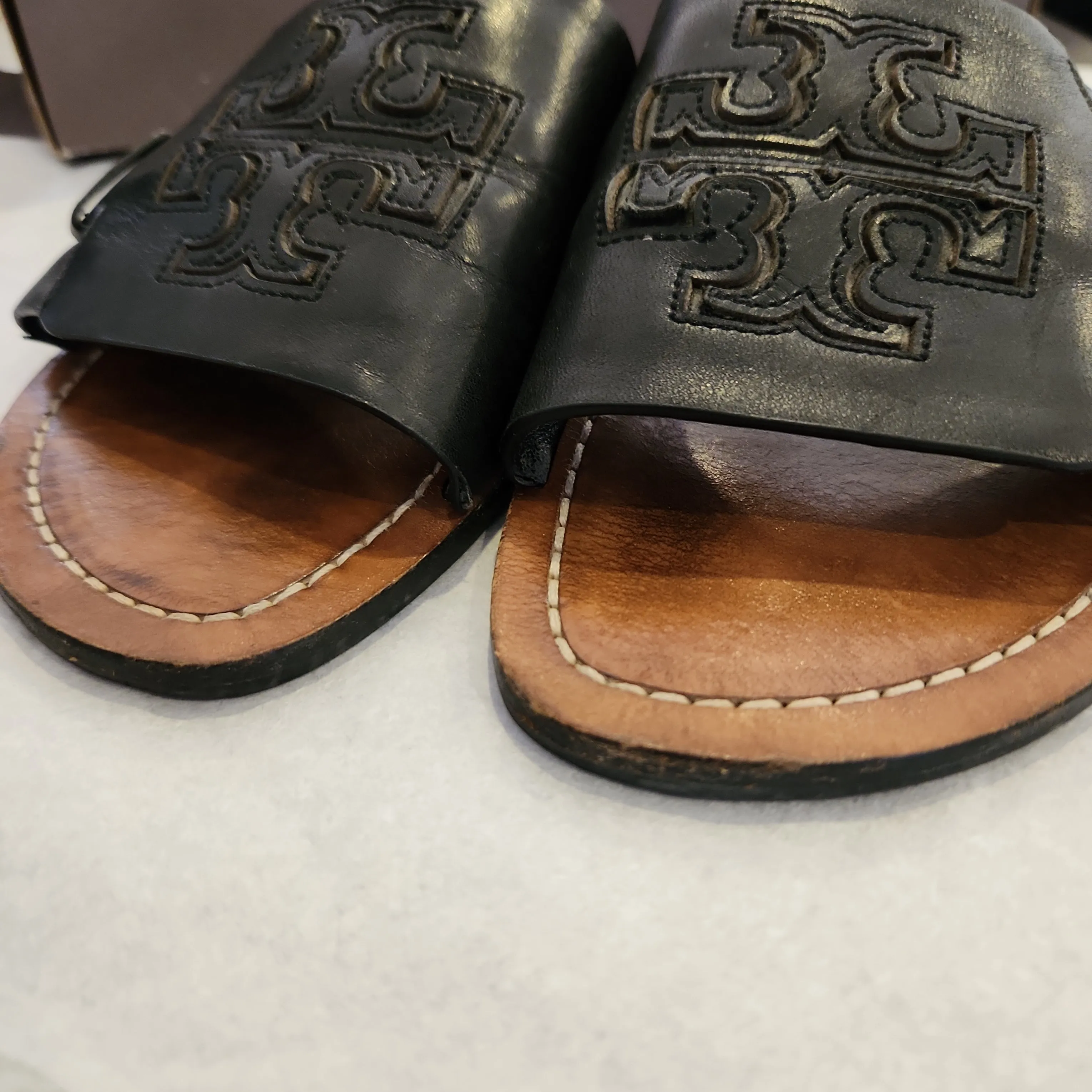 Tory Burch Black Leather Melinda Slides | Pre Loved |